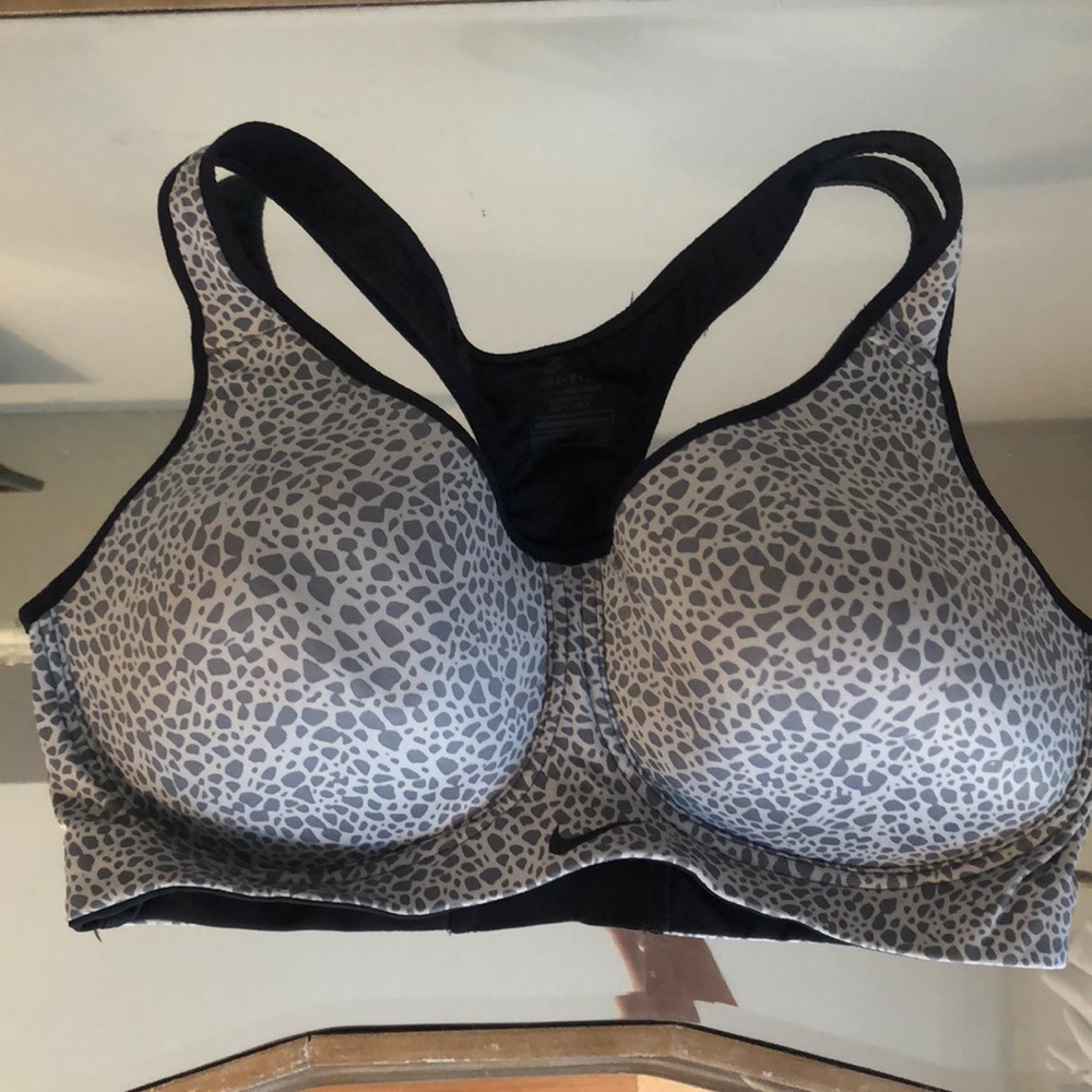 Nike dri-fit grey sports bra - 36D